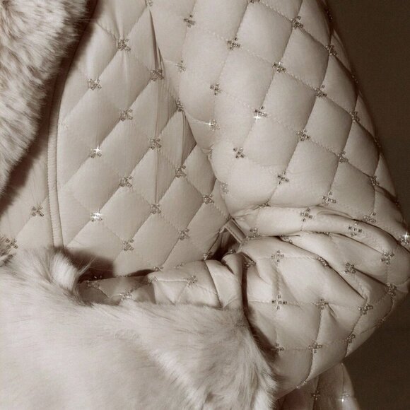 Apricot Casual Women's Elegant Beaded Waist faux Fur Collar jacket coat - Picture 2 of 10